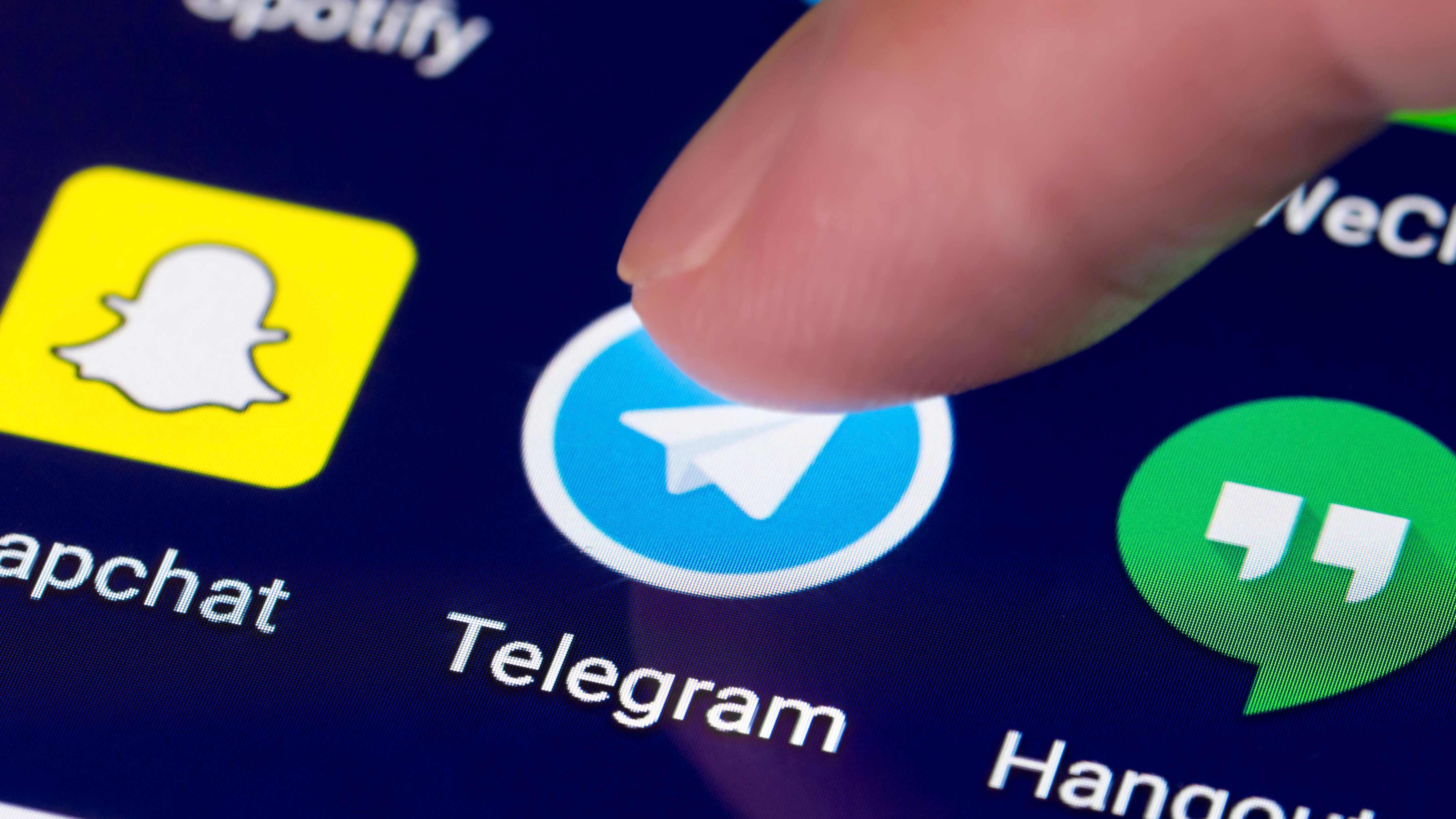 How to use a Telegram disposable mailbox? Try a free number generation service.